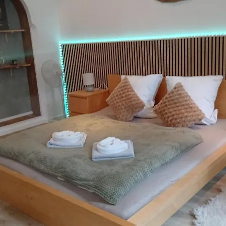 Honor - Nest Neu Renoviert * Linz